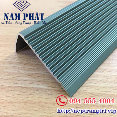 NẸP CẦU THANG  Hover
